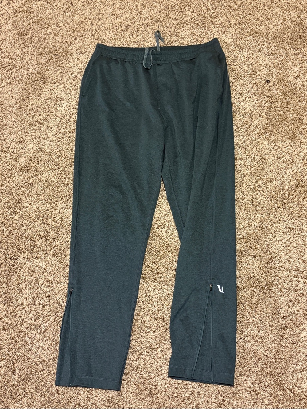 Vuori Green Zip-Hem Performance Joggers